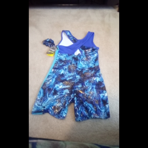 Blue and gold kids jumpsuit thatcome with hair tie - Picture 3 of 4